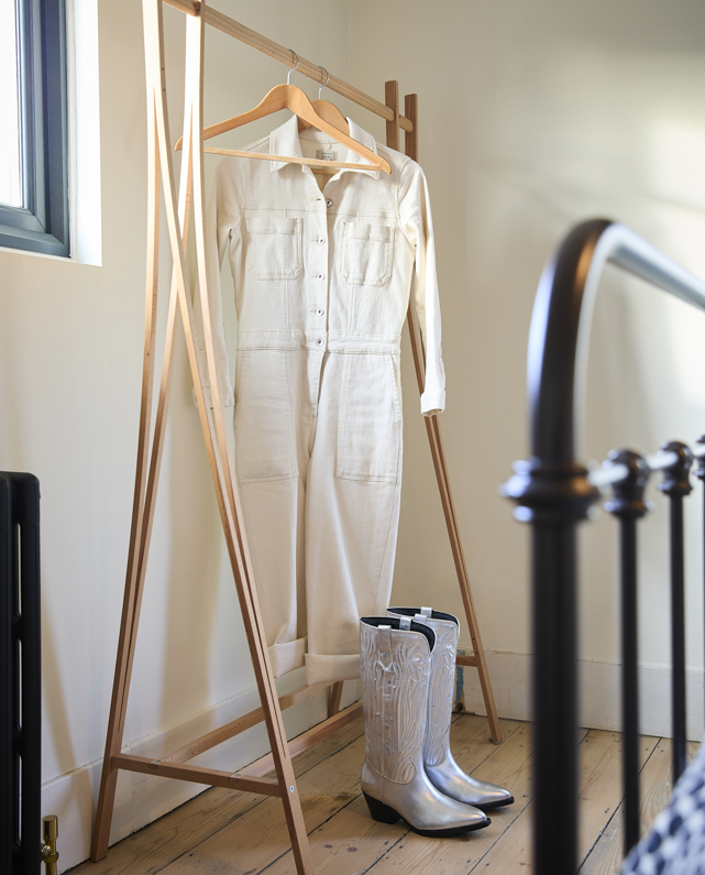 Modja-Modja-House-Margate-Room-Two-Silver-Boots_640px